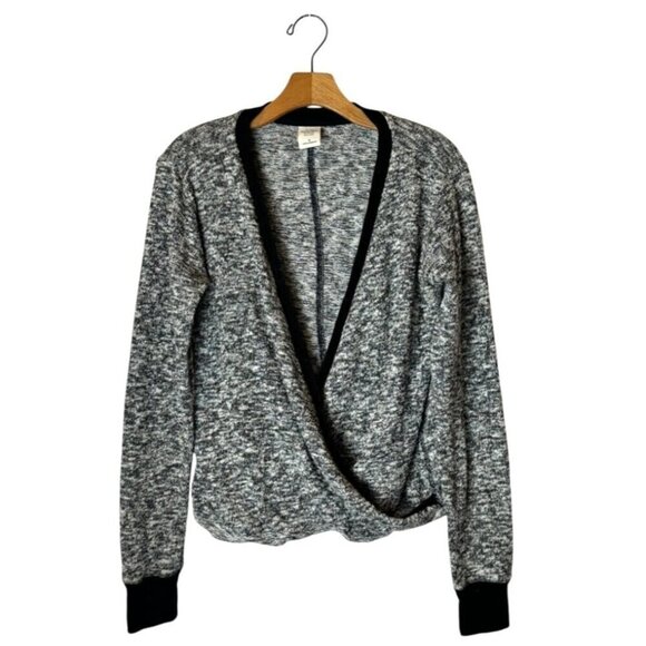 Abercrombie & Fitch Sweater Women Medium Black Knit Metallic Wrap Front Pullover - Picture 1 of 10